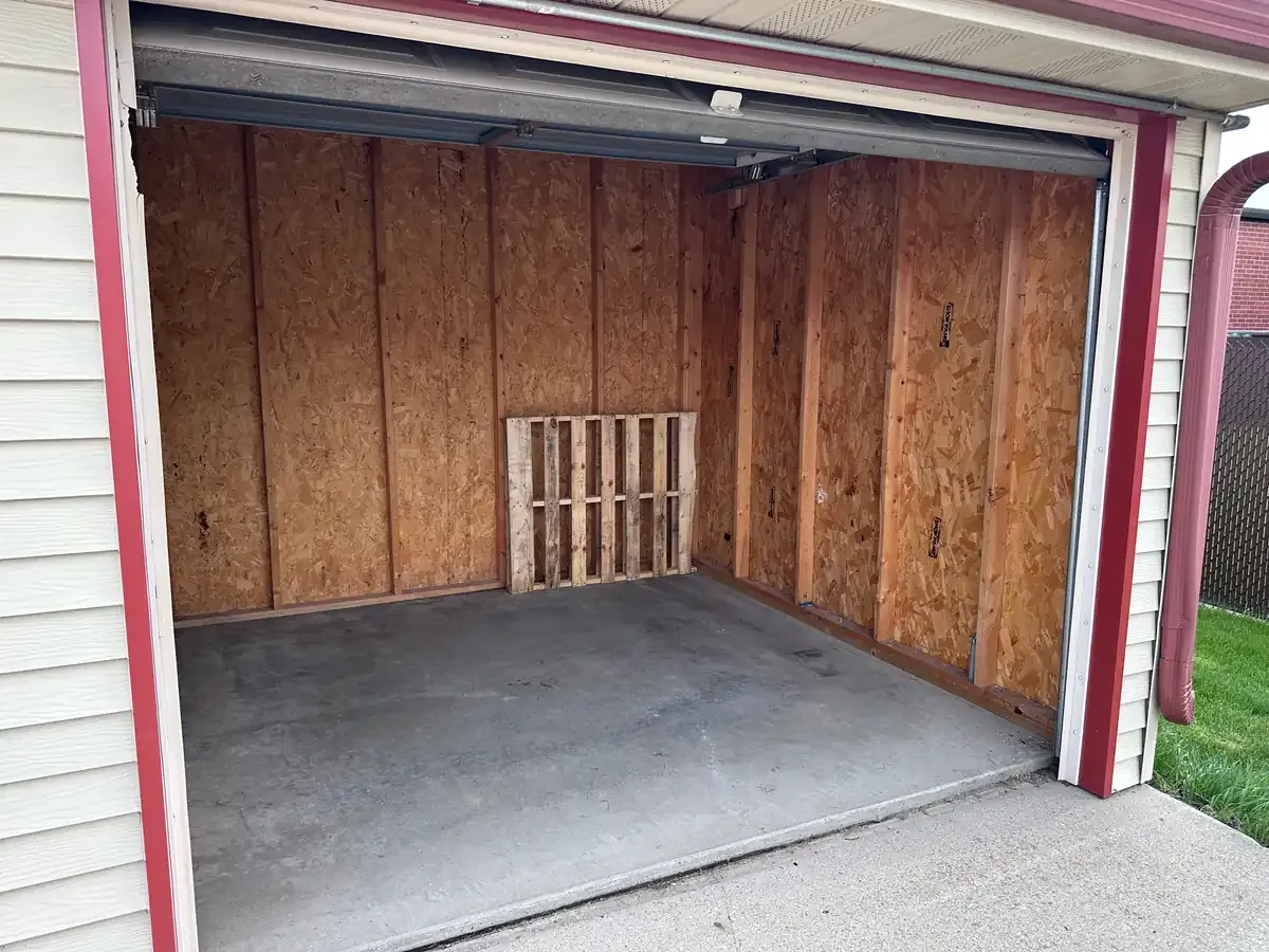 Storage units with roll up doors